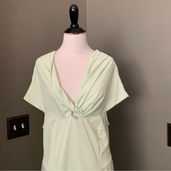 ASOS DESIGN twist front off-the-shoulder pleated maxi dress in sage Mint Green - Picture 5 of 16